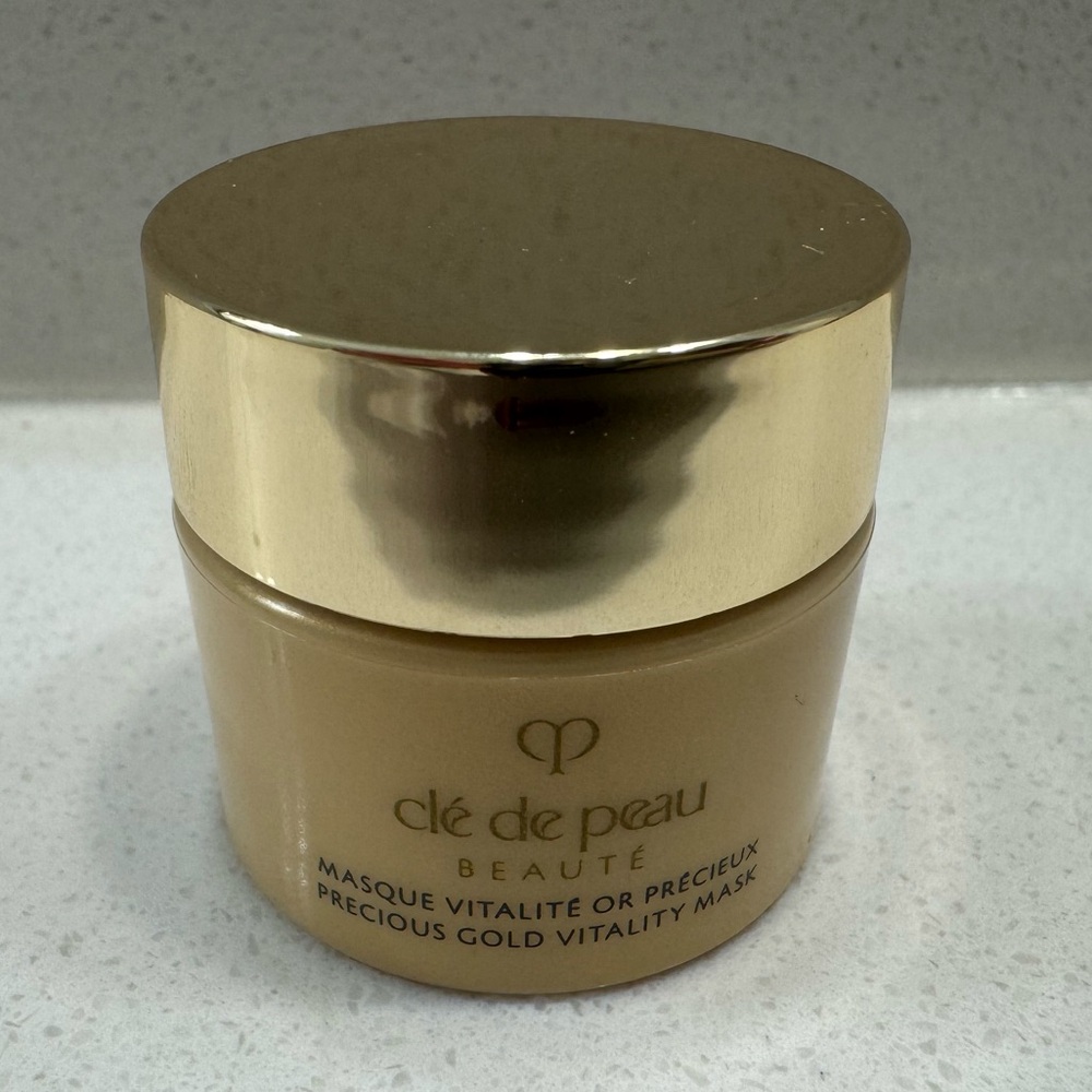 Clé de Peau Beauté Gold Vitality Mask